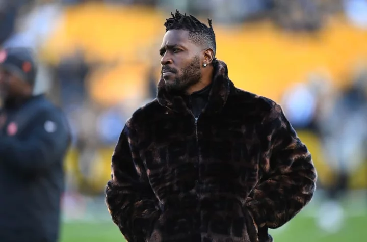 Antonio Brown attacks former Steelers DB, media: 'My CTE acting up'