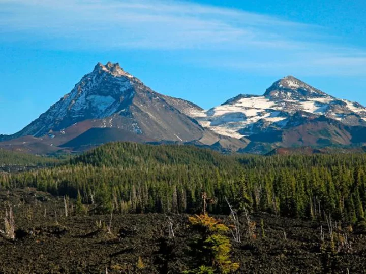 21-year-old climber found dead after fall from Oregon mountain slope