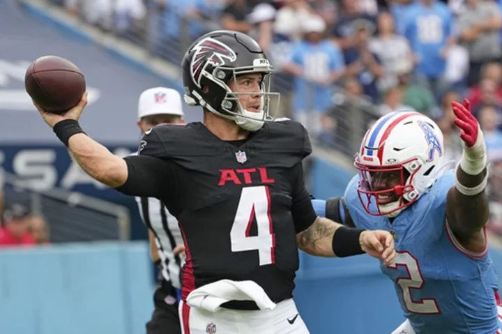 Falcons bench Ridder, announce Heinicke as starter against Vikings