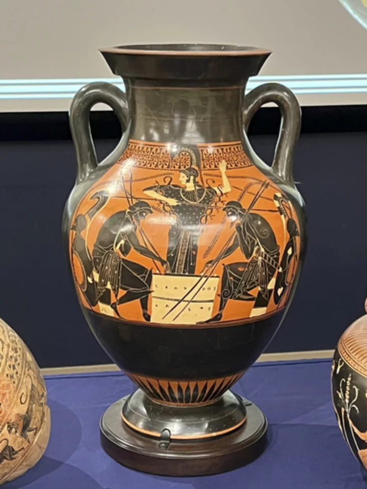 Italy gets back 266 antiquities from New York seizures after collector approaches Houston museum