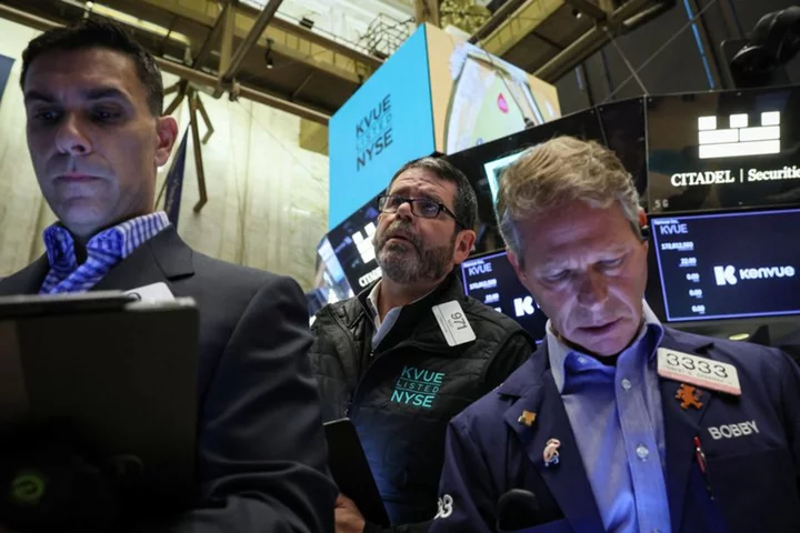 Wall St slides as debt ceiling talks drag on; Fed minutes in focus