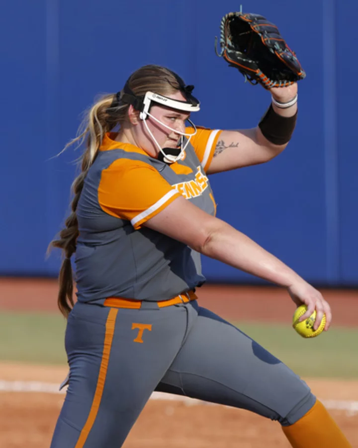 Rogers leads Tennessee past Oklahoma St, into Women's College World Series semifinals