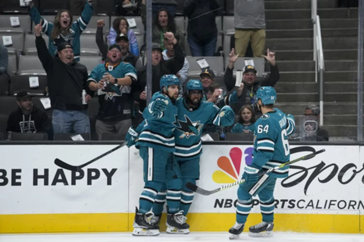 Sharks end record-tying 11-game skid to start season with 2-1 win over Flyers