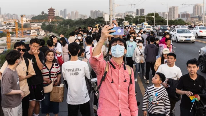 Golden Week: Budget travel takes off in China