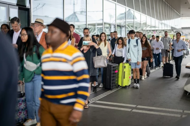 Strike grounds flights at Geneva airport