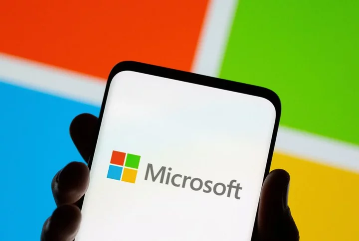 Microsoft beats quarterly revenue estimates