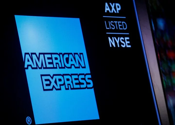 AmEx keeps profit forecast unchanged after strong results, shares fall