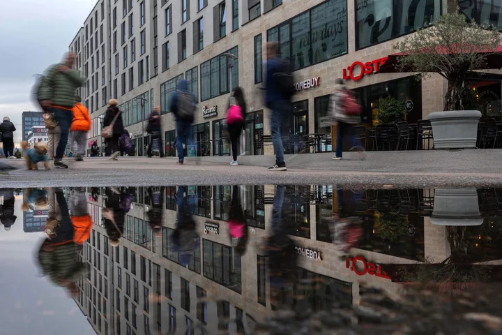 German Business Outlook Reaches Six-Month High in Sign of Hope