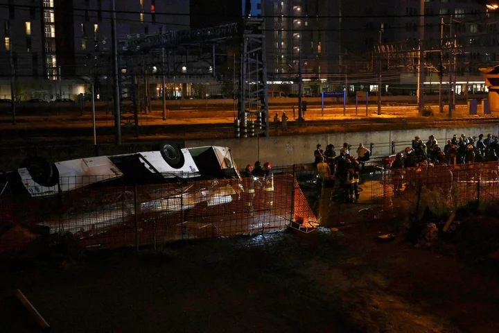 Tourist Bus Falls From Bridge Near Venice Killing At Least 21