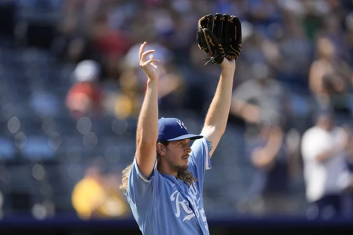 Witt homers, triples and has 3 RBIs as Royals beat Rays 8-4 in 1 hour, 54 minutes