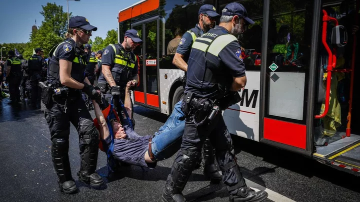 Extinction Rebellion protest in Netherlands ends with 1,500 arrested