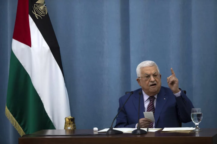 Palestinian Authority lashes out at renowned academics who denounced president's antisemitic remarks