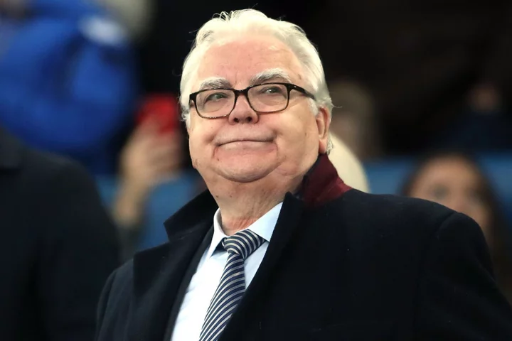 Everton to address Bill Kenwright future following trio of board departures