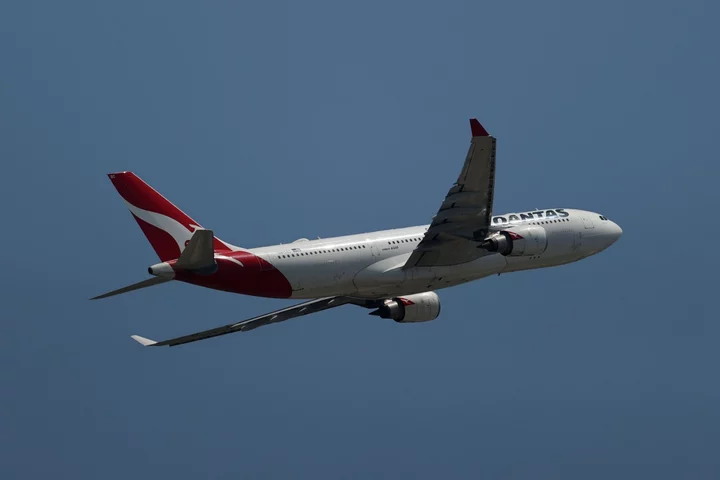 Qantas Forecast for Seat Shortage Suggests No End to High Fares