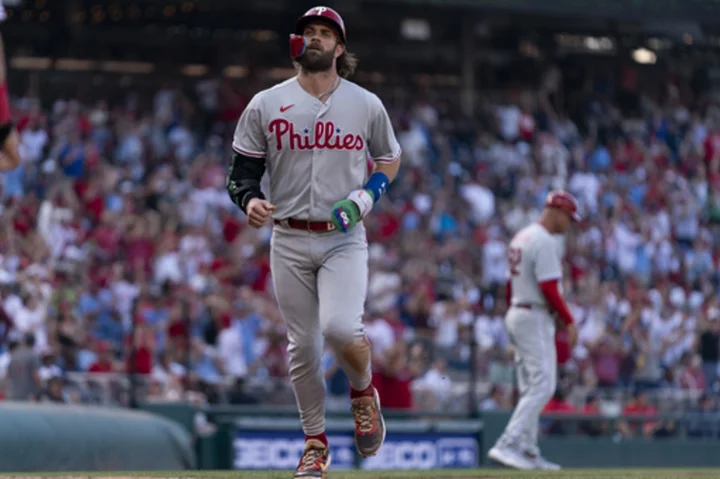 Trea Turner hits 2 of the Phillies' 5 home runs in a 12-3, come-from-behind win over Nationals