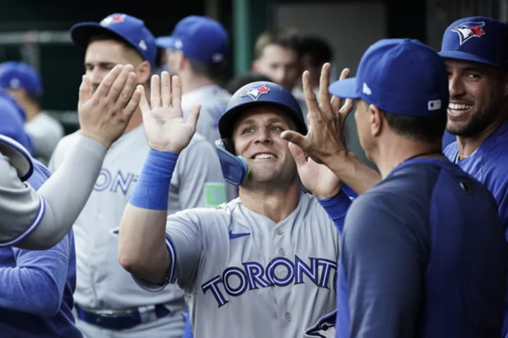 Davis Schneider hit tiebreaking solo homer as Toronto Blue Jays edge Cincinnati Reds 4-3