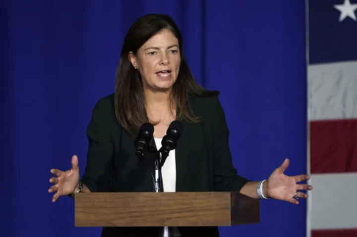 Former US Sen. Kelly Ayotte throws hat into race for New Hampshire governor