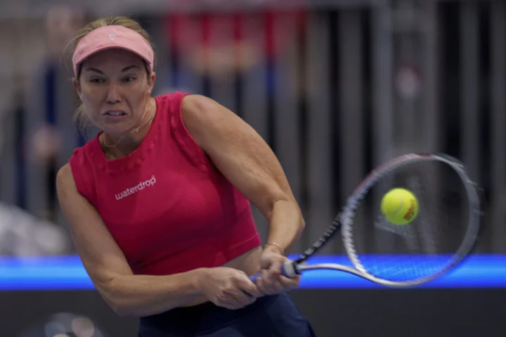 Vondrousova pulls Czechs level 1-1 with United States at Billie Jean King Cup Finals