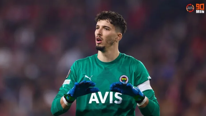 Man Utd confirm signing of Fenerbahce goalkeeper Altay Bayindir