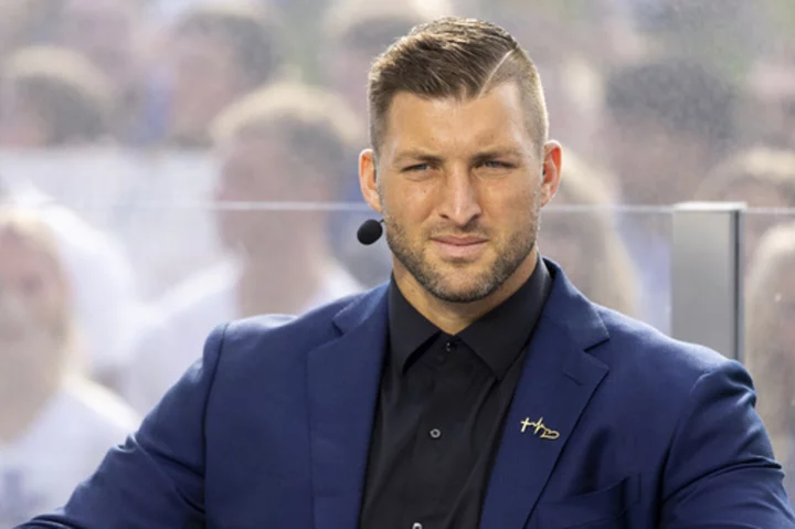 Florida will turn to Tim Tebow for motivational help before facing rival and No. 5 Florida State