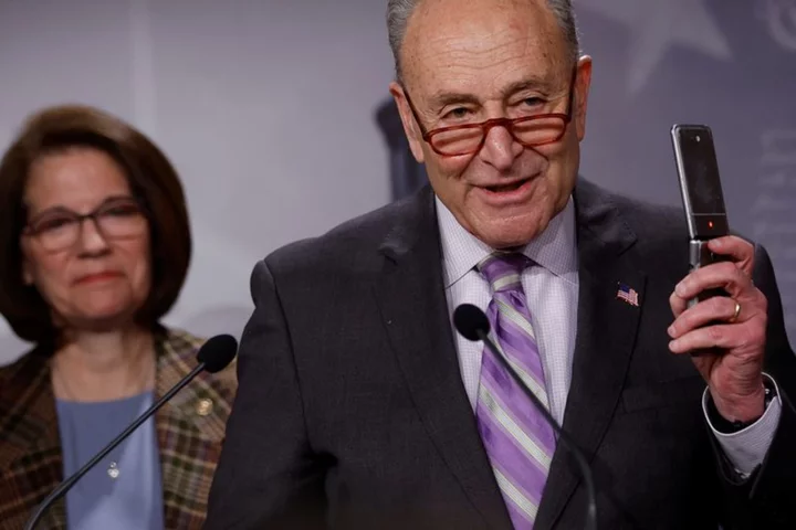 Schumer gives U.S. senators 24-hour return notice as debt talks proceed