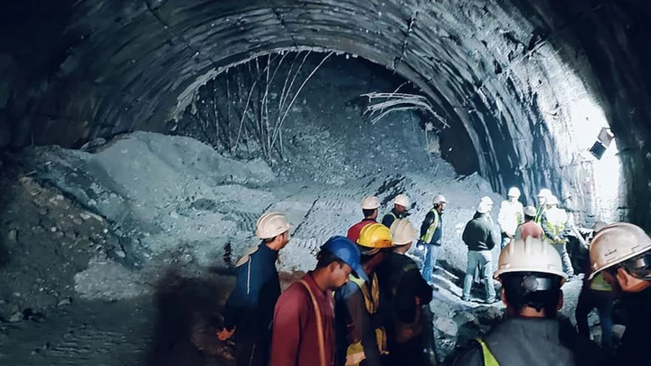 Uttarakhand tunnel collapse: Fears for India workers stuck for 72 hours