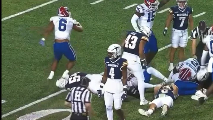 Louisiana Tech Linebacker Brevin Randle Stomps on UTEP Lineman's Neck