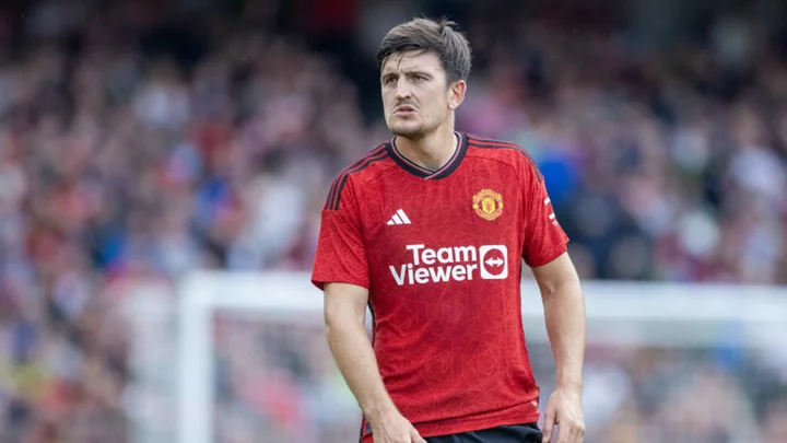 Harry Maguire: David Moyes reveals transfer update following West Ham bid