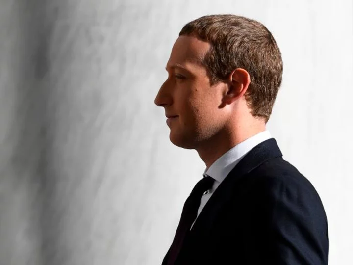 With Twitter in chaos, Mark Zuckerberg looks to pounce