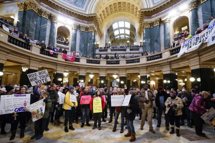 Planned Parenthood resumes offering abortions in Wisconsin after more than a year