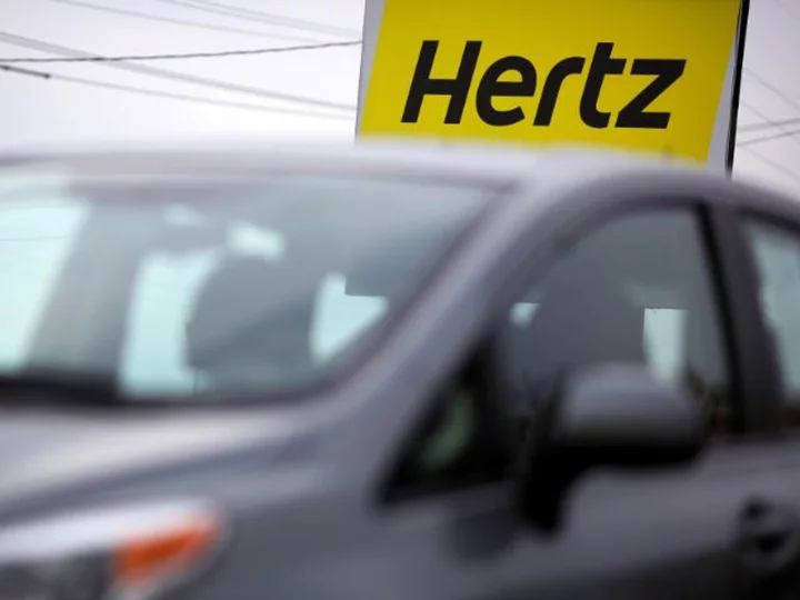 Hertz apologizes after refusing rental to Puerto Rican