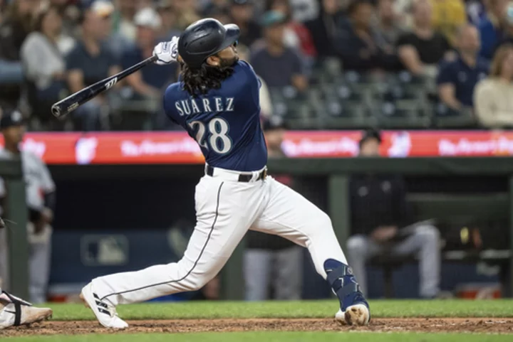 Mariners get clutch 2-out hits from Kelenic and Suárez in a 7-6 win over the Twins