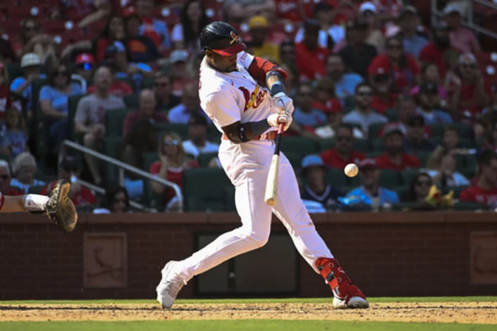 Walker's tiebreaking homer in 8th inning helps Cardinals beat Phillies 6-5