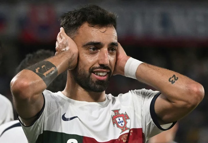 Fernandes fires Portugal to victory at Slovakia