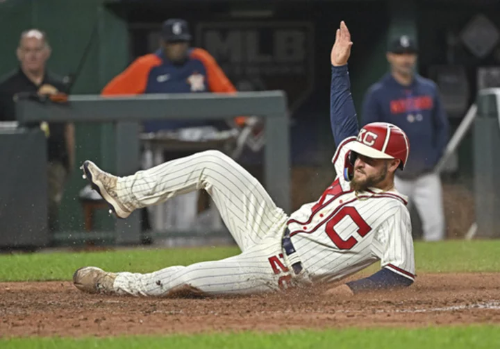 Kyle Isbel's go-ahead bunt lifts Royals over Astros 10-8 for fourth straight win