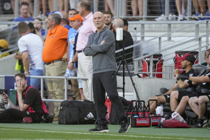 Bob Bradley fired by Toronto, which promoted Terry Dunfield to interim coach