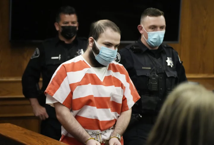 Colorado supermarket shooting suspect is fit for trial after forced medication, psychologists say