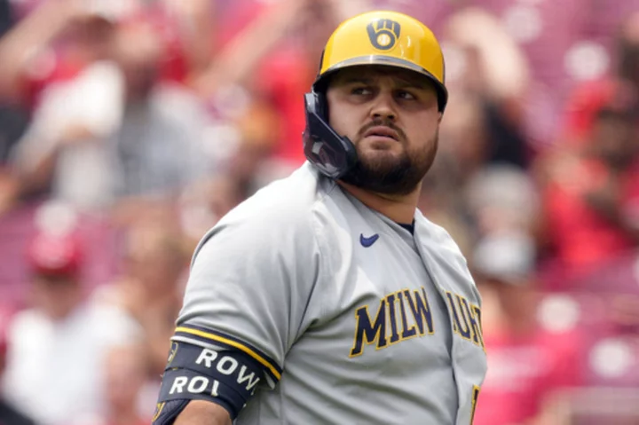 Brewers first baseman Rowdy Tellez returns after spending 6 weeks on injured list