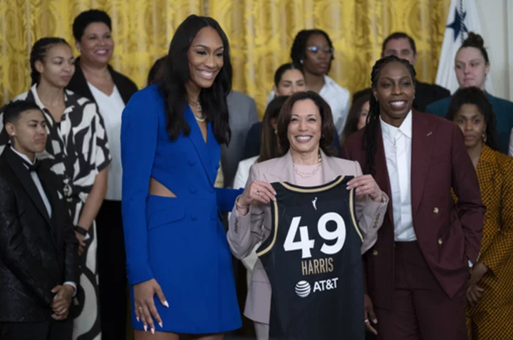 Harris praises 2022 WNBA champion Las Vegas Aces for 'grit and determination' on and off court