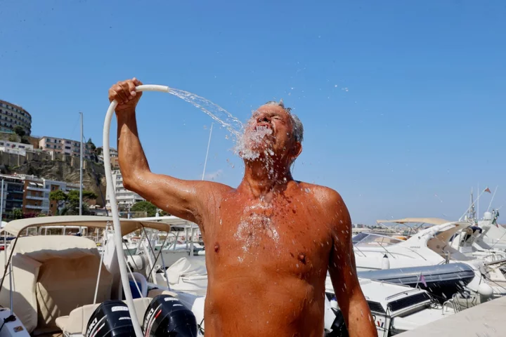 Europe heatwave 2023 – live: Red alerts for 16 cities as blistering 40C heat grips continent