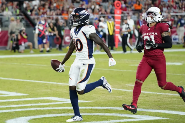 Broncos top receiver Jerry Jeudy carted off field with right hamstring injury