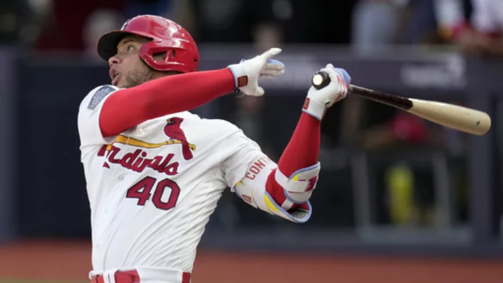 Cardinals rally for 7-5 win over the Cubs to split London series