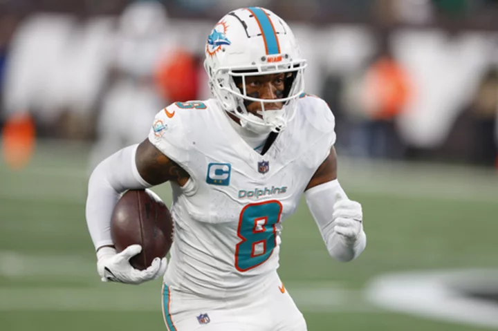 After a dominant Black Friday performance, the Dolphins have their eyes on winning AFC East