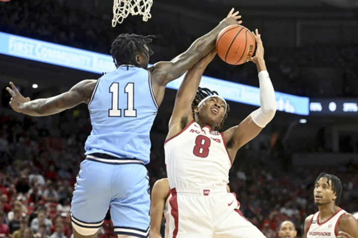 Ellis has big 2nd half as No. 14 Arkansas holds off Old Dominion 86-77