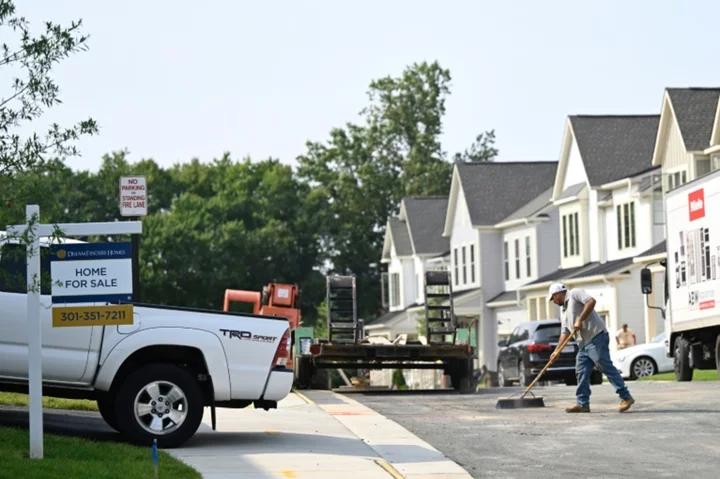 Sales of new US homes rebound on tight housing supply