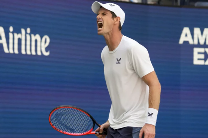 The US Open now lets coaches talk to players. The players are yelling back