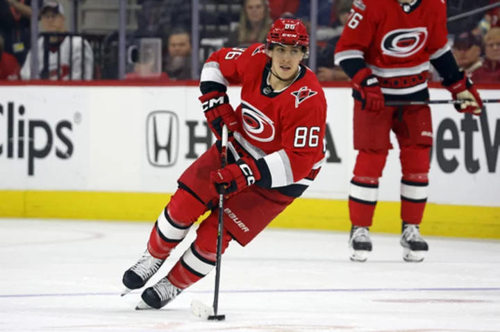 Hurricanes' Teravainen, Panthers' Lomberg return for Game 1 of East final