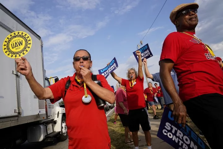 UAW expands strikes against GM, Stellantis