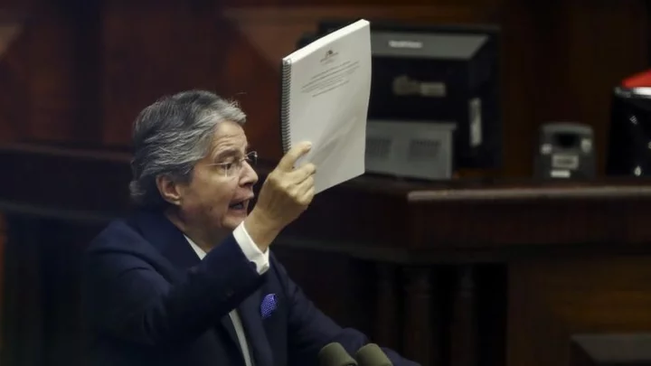 Guillermo Lasso: Ecuador's President dissolves parliament