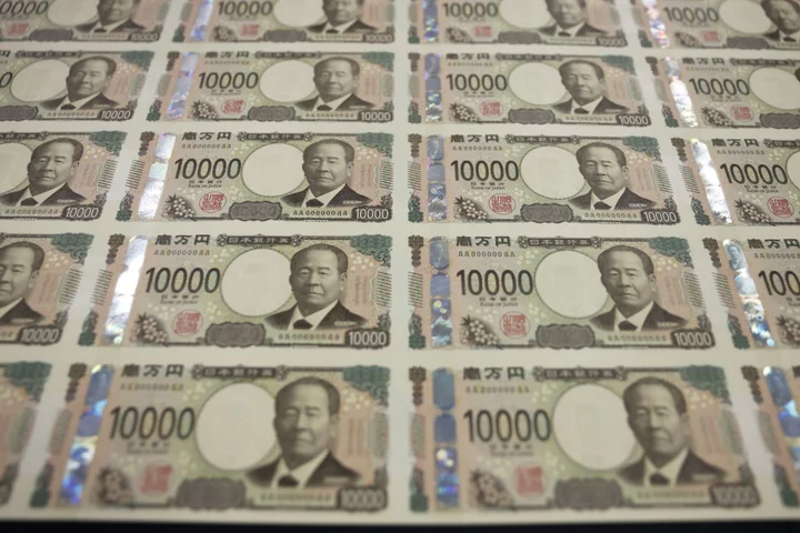 Yen Weakens to 145 Per Dollar, Nears 2022 Intervention Level